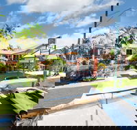 Tropical Queenslander - Melbourne Tourism