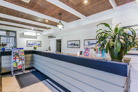Scottys Motel - Melbourne Tourism 7