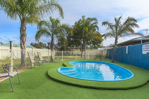 Citrus Valley Motel - Melbourne Tourism 1
