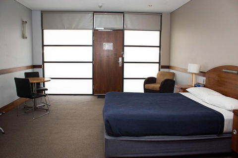 Highlander Hotel - Melbourne Tourism 6