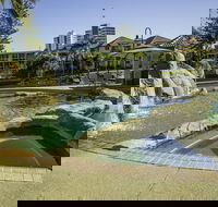 Paradise Island Resort - Melbourne Tourism