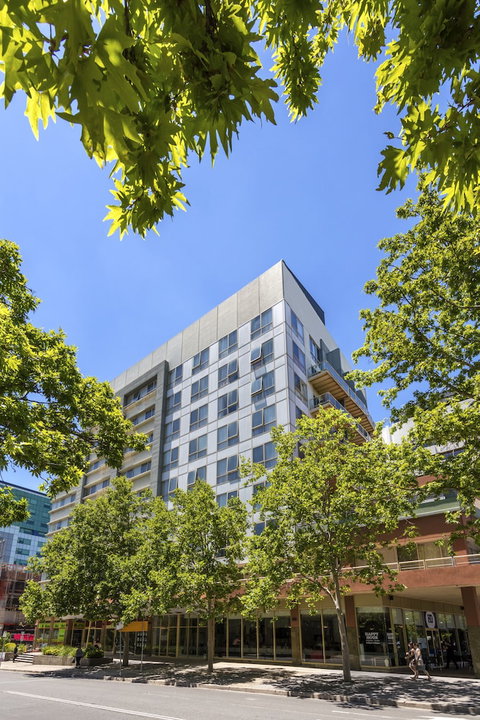 Nesuto Canberra - Melbourne Tourism 2