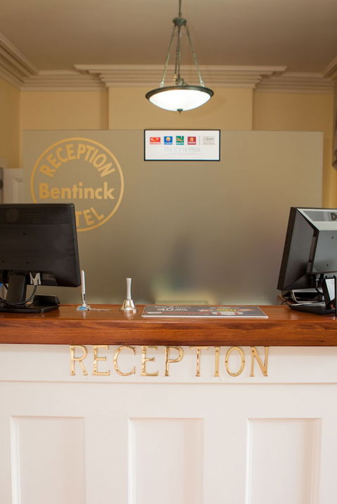 Quality Hotel Bentinck - Melbourne Tourism 2