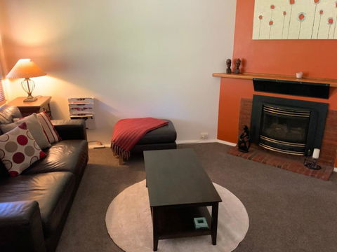 Oats Cottage - Melbourne Tourism 6