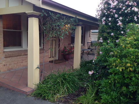 Oats Cottage - Melbourne Tourism 3