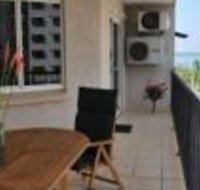 Inner city Cardona Court apartment - Melbourne Tourism