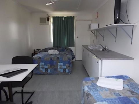 Oakridge Motel Tourist Park - Melbourne Tourism 4