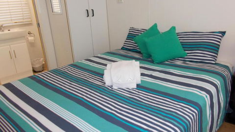 Oakridge Motel Tourist Park - Melbourne Tourism 2