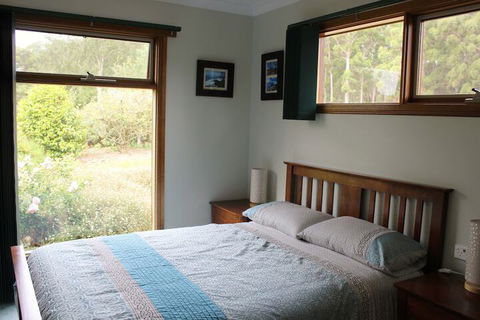 Eagles Roost Farmstay B & B - Melbourne Tourism 5