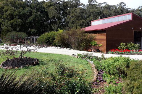 Eagles Roost Farmstay B & B - Melbourne Tourism 6