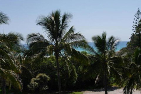 Cylinder Beach Mooloomba Unit 3 - Melbourne Tourism 7