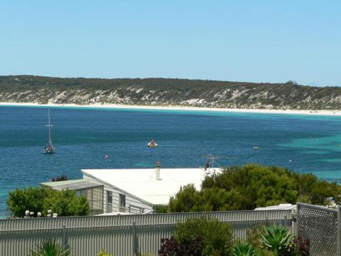 Fareview Beach House - Melbourne Tourism 2