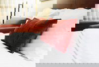 Cobb & Co Cottages - Melbourne Tourism 0