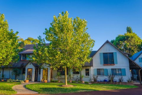 Sienna Lodge - Melbourne Tourism 0
