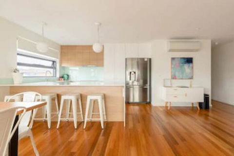 Kangaroo Bay Apartments - Melbourne Tourism 0