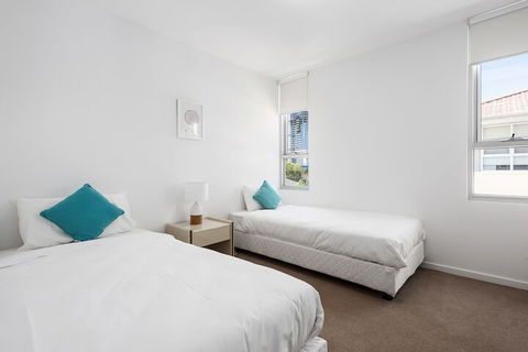 Poplar Sanctuary Apartments - Melbourne Tourism 1