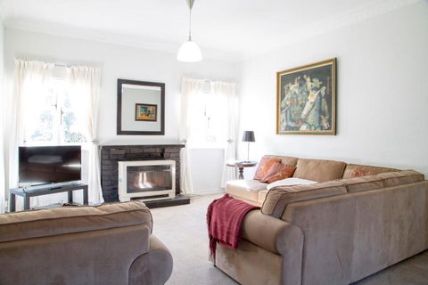 88 Morrisset - Melbourne Tourism 5