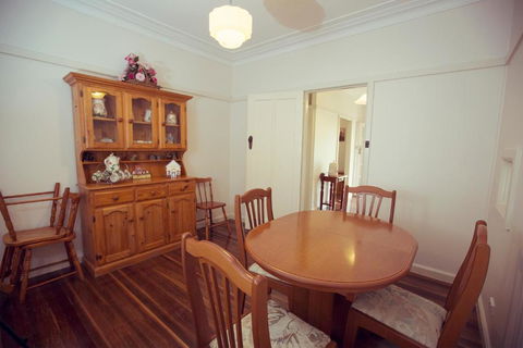 King Cottage - Melbourne Tourism 3