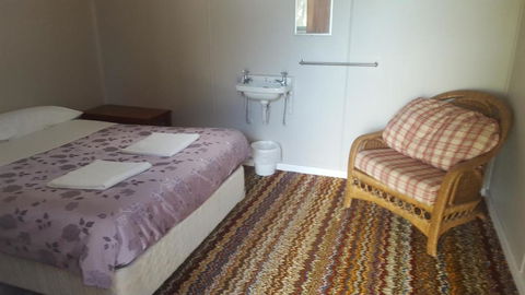Tingle All Over Budget Accommodation - Melbourne Tourism 1
