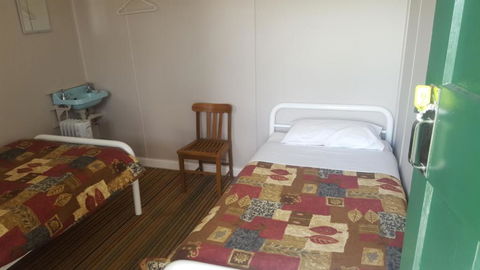 Tingle All Over Budget Accommodation - Melbourne Tourism 2