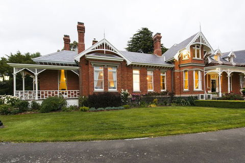 Arcoona Manor - Melbourne Tourism 1