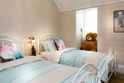 Arcoona Manor - Melbourne Tourism 5