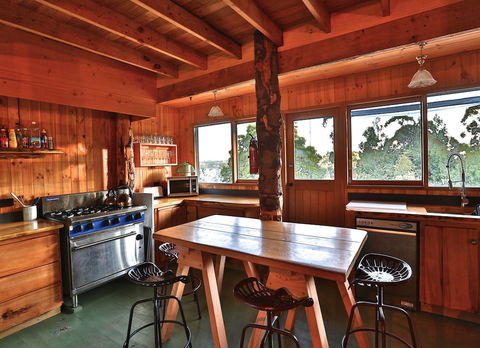 Bruny Island Lodge - Melbourne Tourism 1