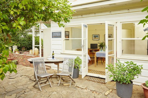 Lochinver Farm Homestead & Cottages - Melbourne Tourism 1