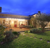 Lochinver Farm Homestead  Cottages - Melbourne Tourism