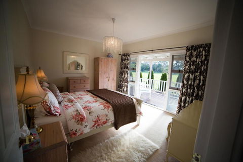 Park Farm Retreat - Melbourne Tourism 3