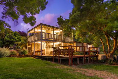 Chestnut Brae Farmstay - Melbourne Tourism 3