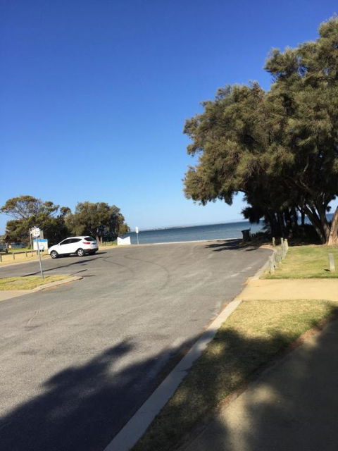 Falcon Bay 4x4 Townhouse - Melbourne Tourism 5