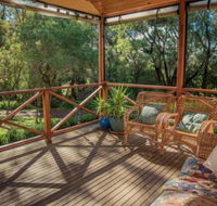Secluded Homestead Amongst the Trees - Melbourne Tourism