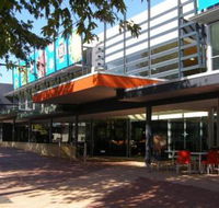 Beautiful deluxe family friendly holiday house