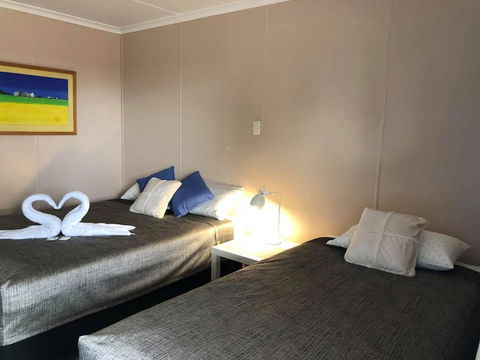 Childers Budget Accommodation - Melbourne Tourism 6