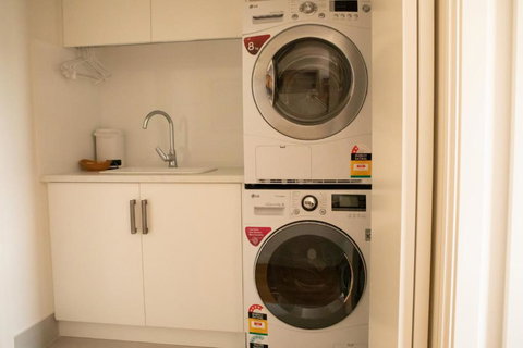 Brockenchack Vineyard Bed & Breakfast - Melbourne Tourism 4