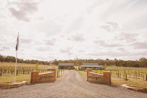 Brockenchack Vineyard Bed & Breakfast - Melbourne Tourism 6