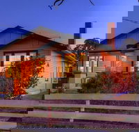 Grace's Spa Cottage - Melbourne Tourism