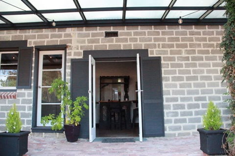 Bakehouse '38 Restaurant & Guesthouse - Melbourne Tourism 4