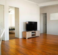 High View Cottage - Melbourne Tourism