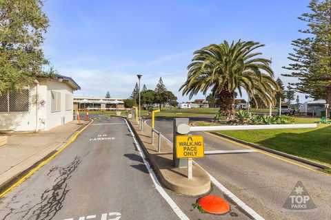 Moana Beach Tourist Park - Melbourne Tourism 1