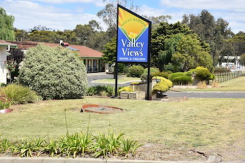Valley Views Motel & Chalets - Melbourne Tourism 0