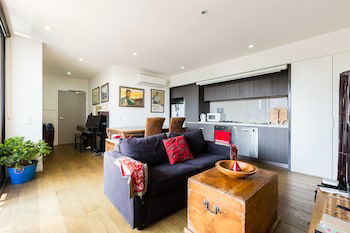 TALIA, 1BDR Carlton Apartment - Melbourne Tourism 0