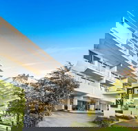 Adina Serviced Apartments Canberra Dickson - Melbourne Tourism