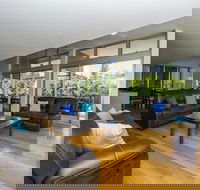 Maggies Beachfront Apt. 12 - Melbourne Tourism