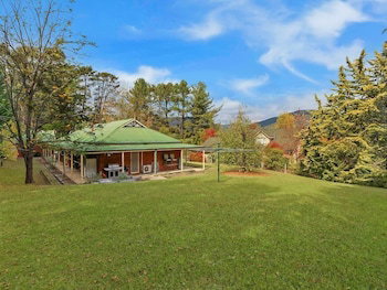 Alpine Mist - Spacious 5 Bedroom Home - Melbourne Tourism 0