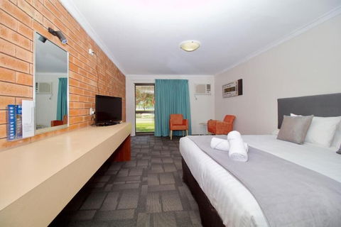 Hotel Clipper - Melbourne Tourism 0