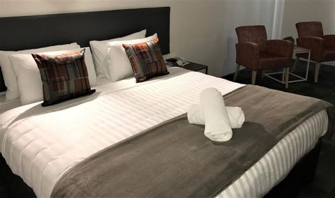Hotel Clipper - Melbourne Tourism 3