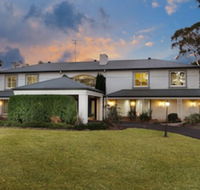 Luxury Bungalow - Melbourne Tourism