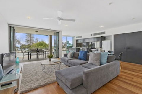 KINGSCLIFF NOR NOR EAST 101 On MARINE PARADE - Melbourne Tourism 0